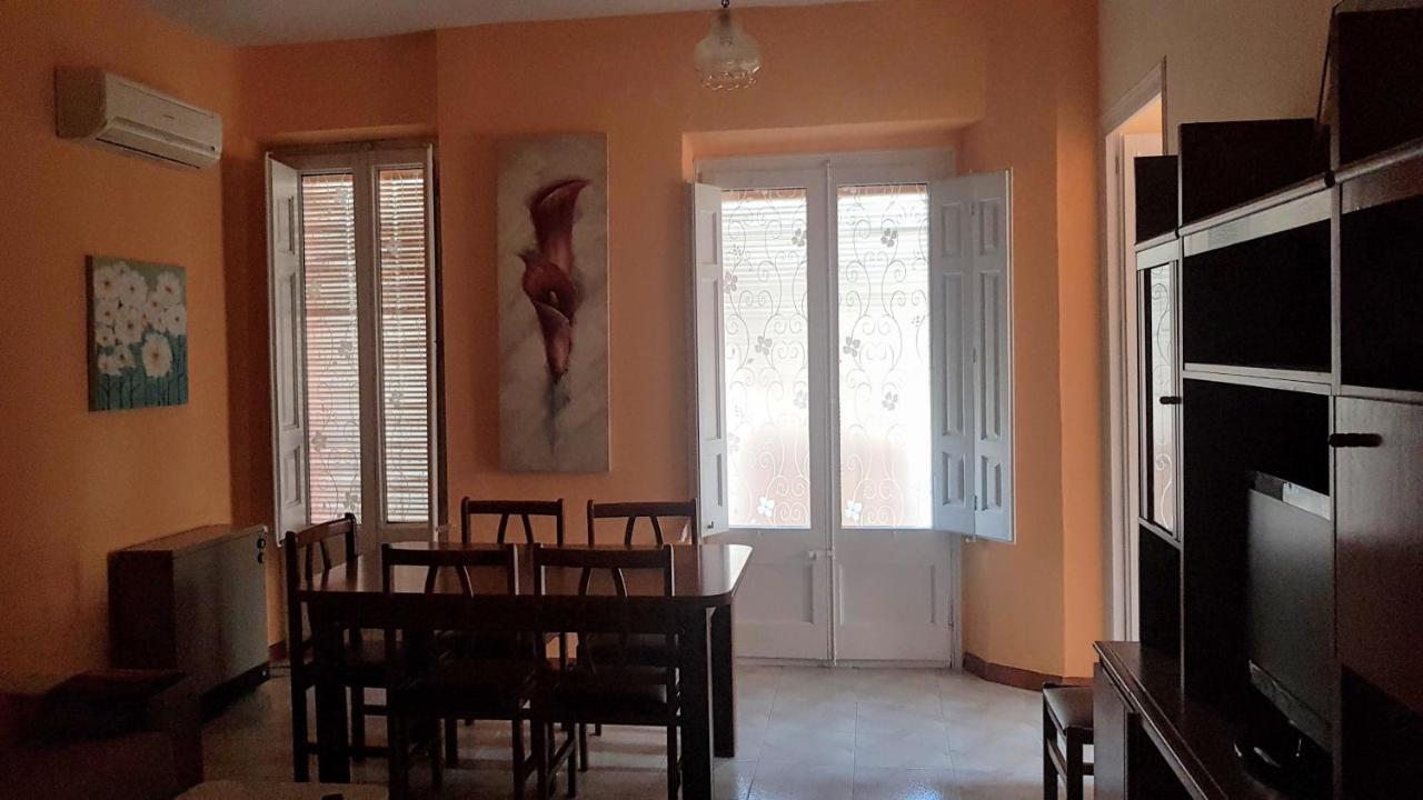 Piso Romantico Y Espacioso Tremp Ngoại thất bức ảnh