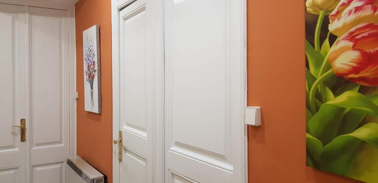 Piso Romantico Y Espacioso Tremp Ngoại thất bức ảnh